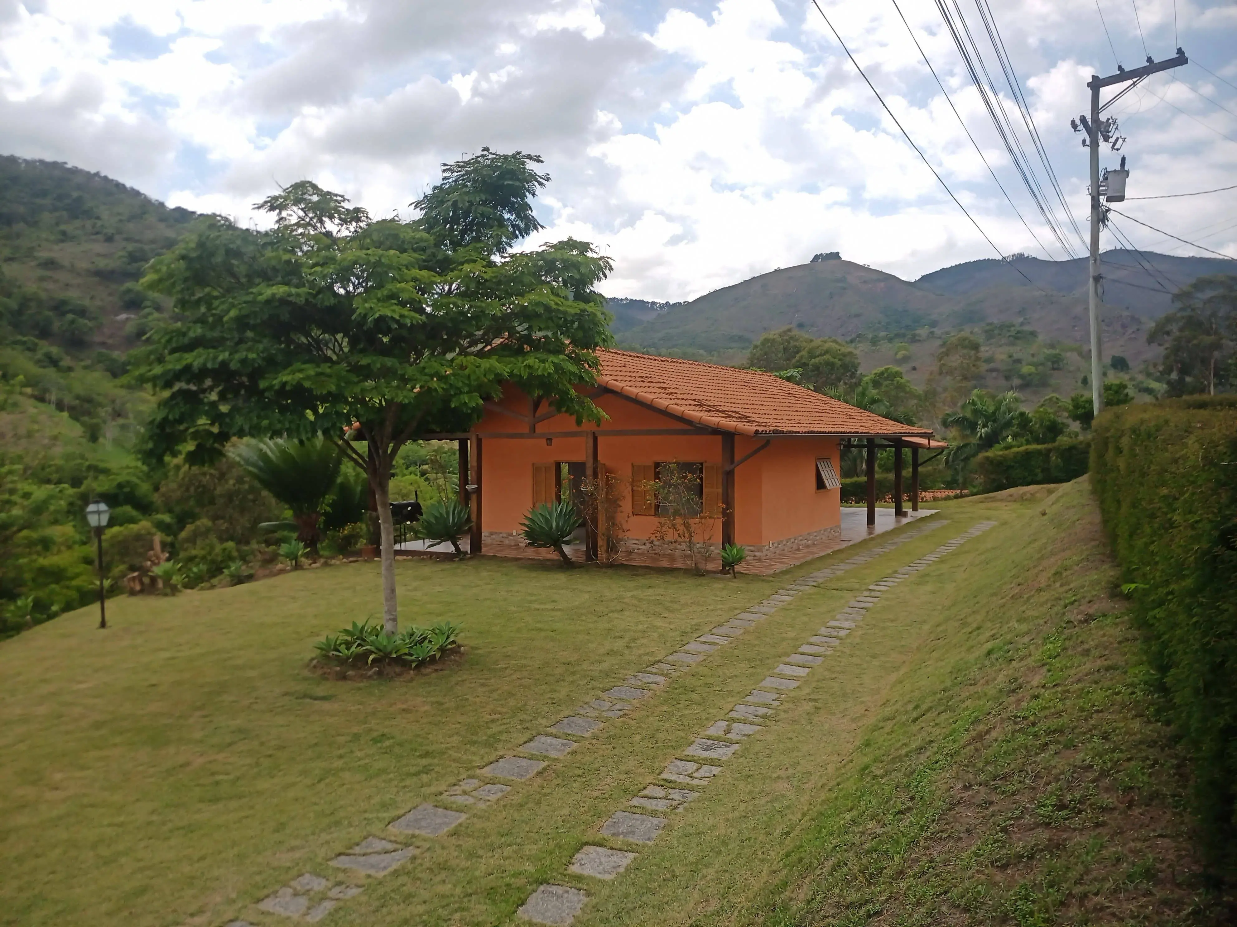 Casa de Campo á venda em Condomínio