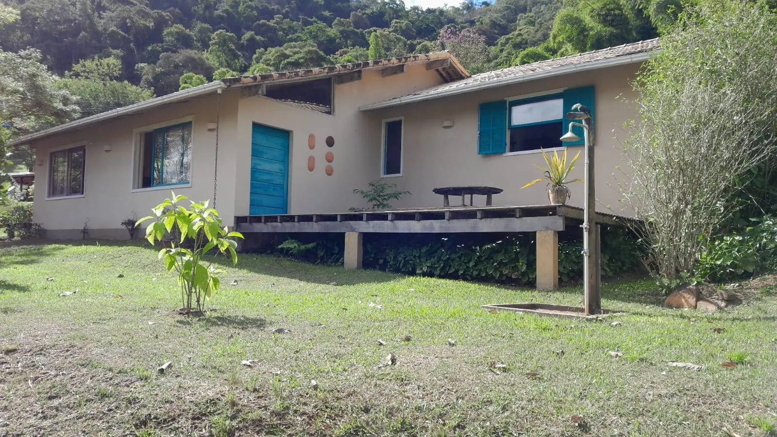 Casa á venda em Condominio
