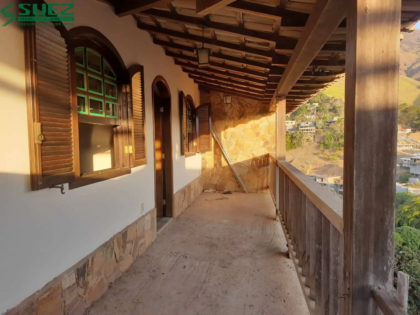 Casa para Alugar na Estrada do Brejal: 2 Quartos, Ambientes Amplos e Ótimo Custo-Benefício | R$ 800