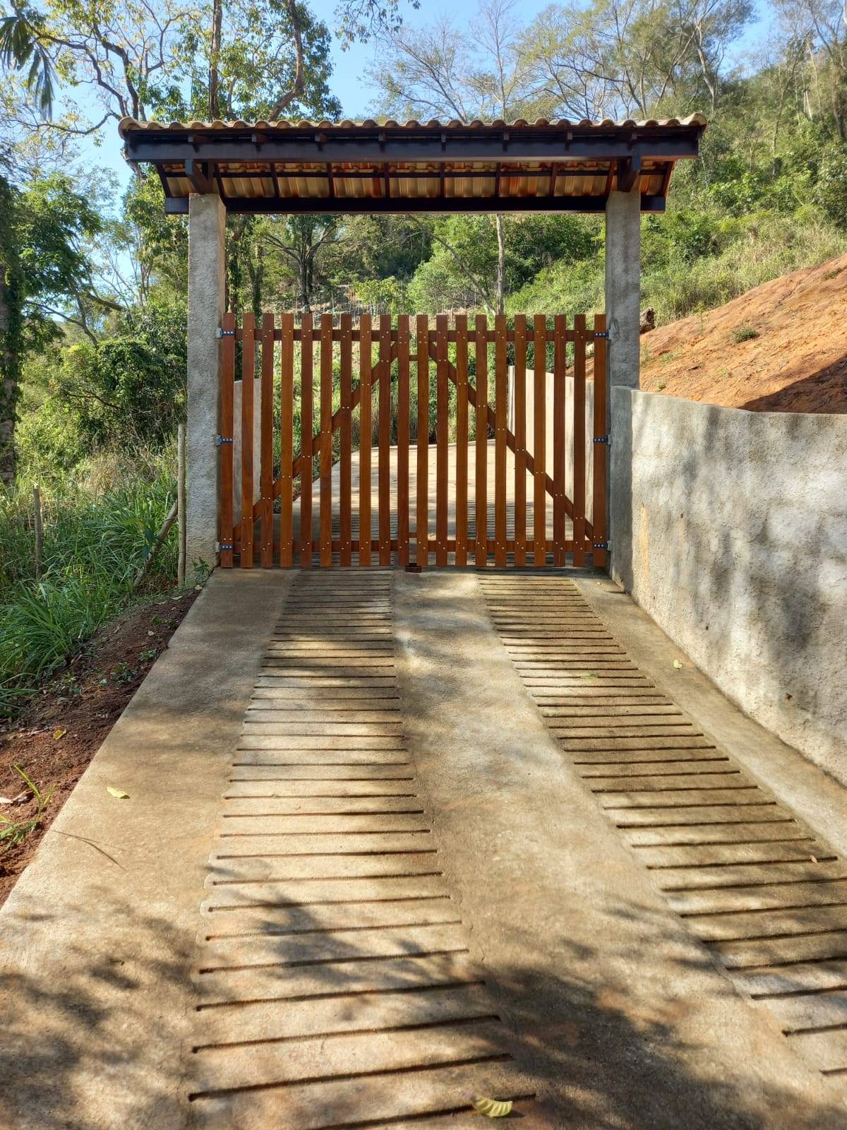 Terreno no Brejal, Petrópolis – 14.988m² total (4.900m² aproveitáveis) pronto para sua casa de campo