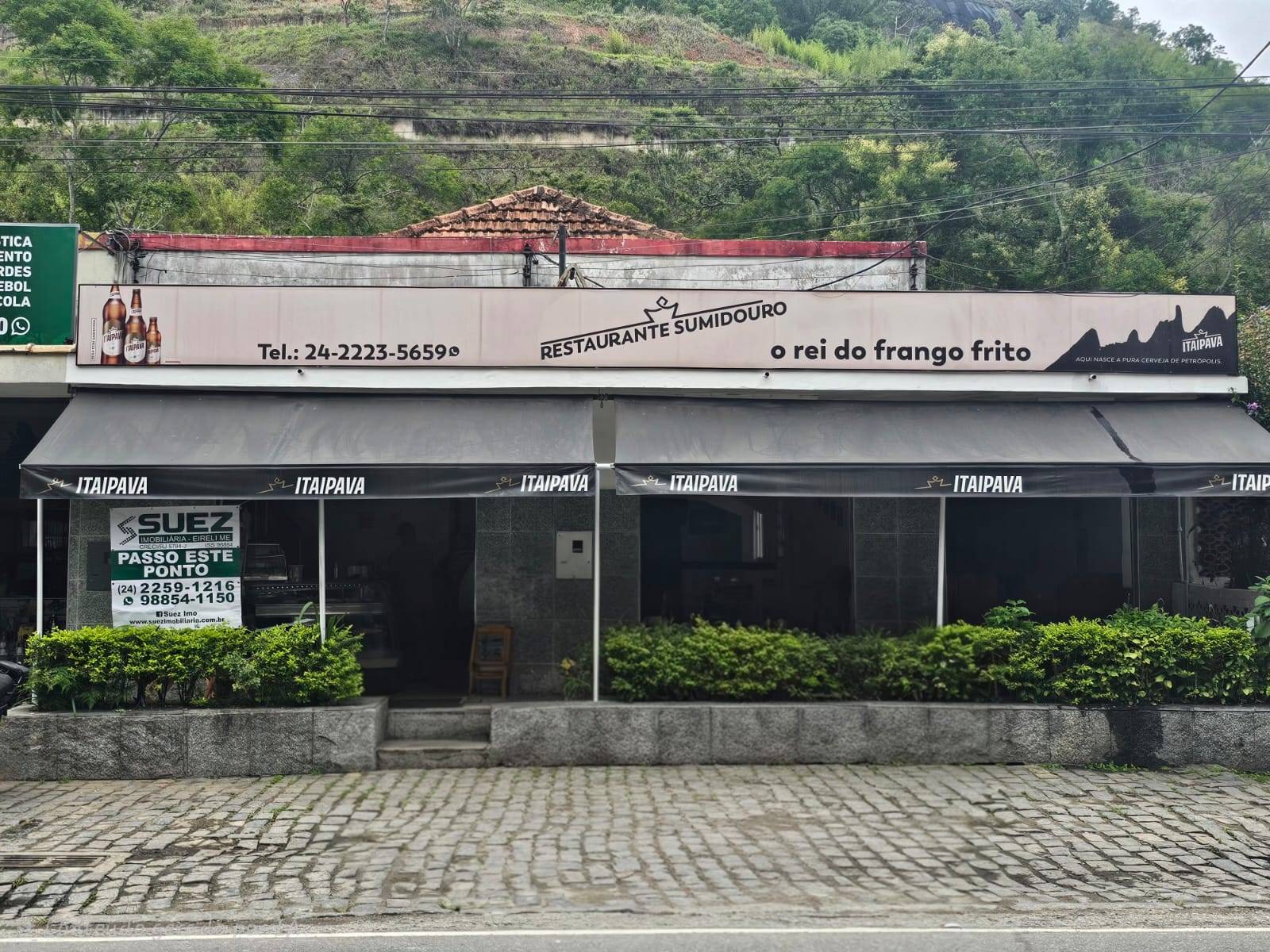 Ponto de restaurante com mais de 40 anos de tradição em Itaipava (Sumidouro) – R$ 190 mil – clientela formada, é só entrar e trabalhar