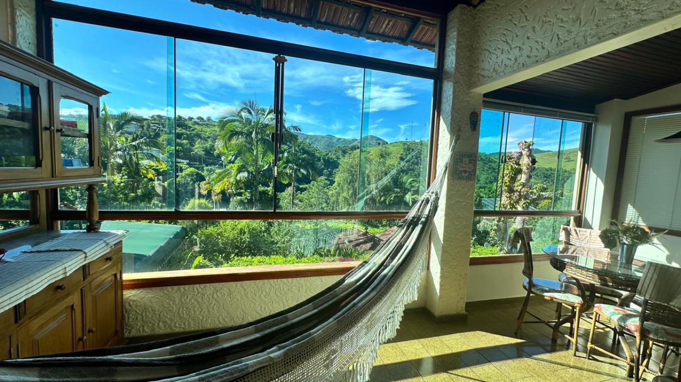 Casa de alto padrão a venda em Areal